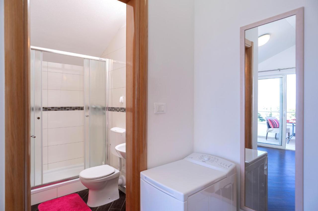 Villa Fio - Rooms & Studio Хвар Экстерьер фото