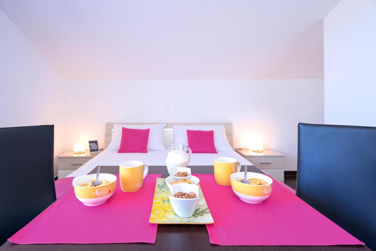 Villa Fio - Rooms & Studio Хвар Экстерьер фото