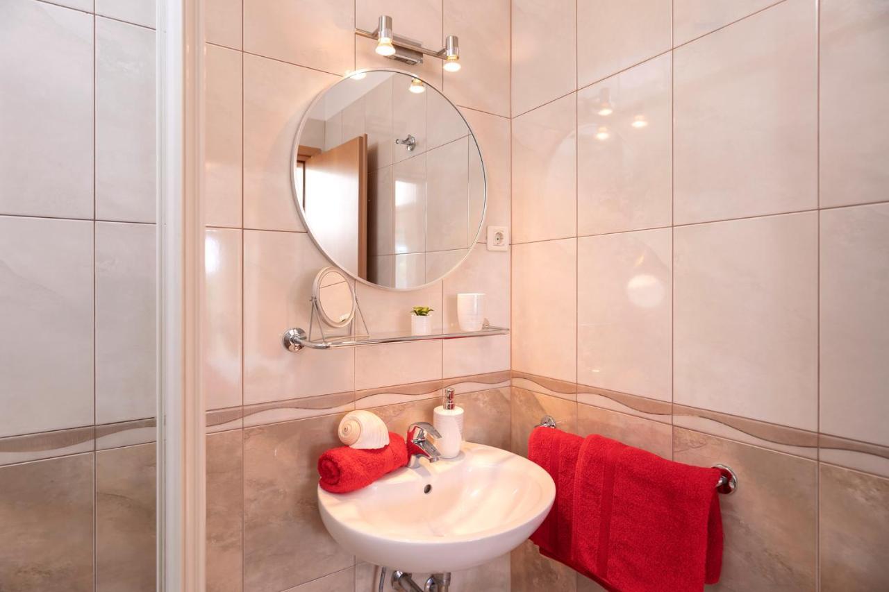 Villa Fio - Rooms & Studio Хвар Экстерьер фото
