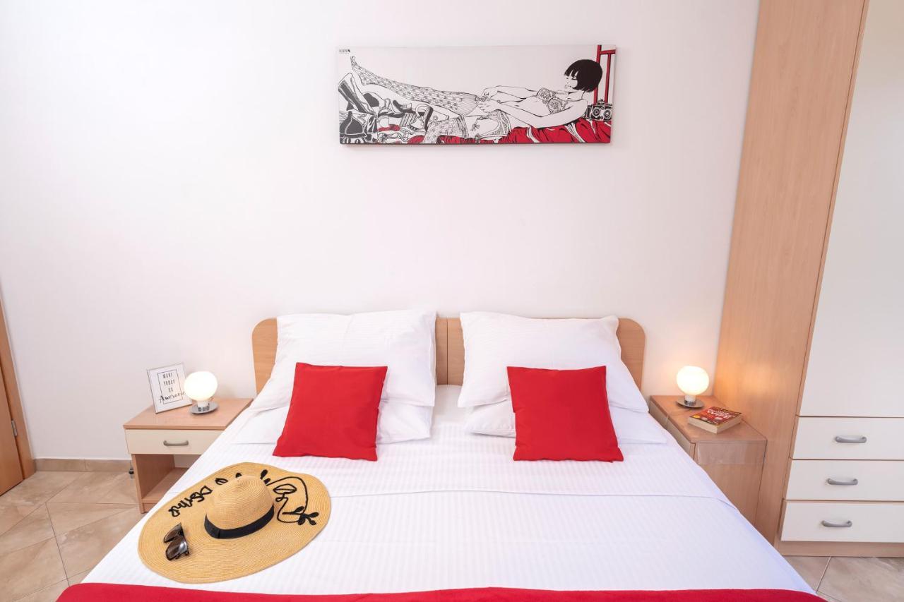 Villa Fio - Rooms & Studio Хвар Экстерьер фото